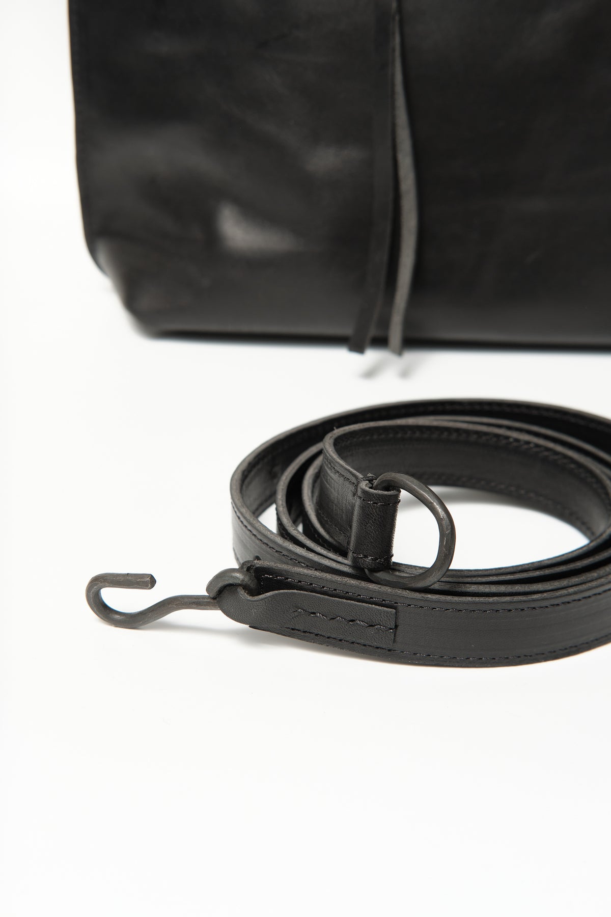 Lotta Deconstruction bag large — handmade leather tote by YTN №7, London, view 9