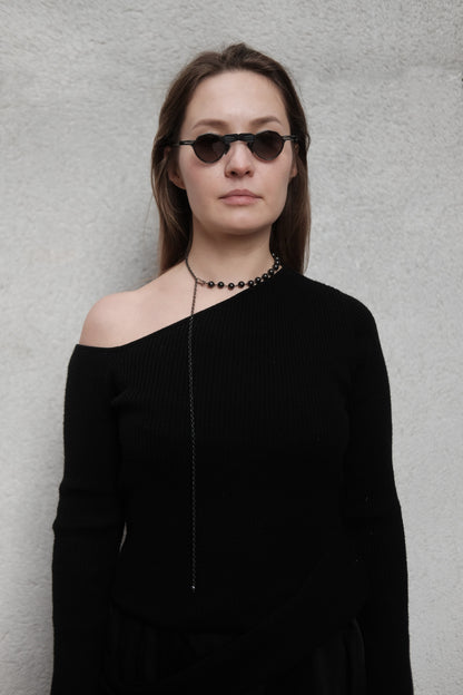 Necklace 293T – full length flat lay