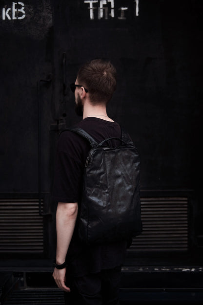Horse leather backpack 096R