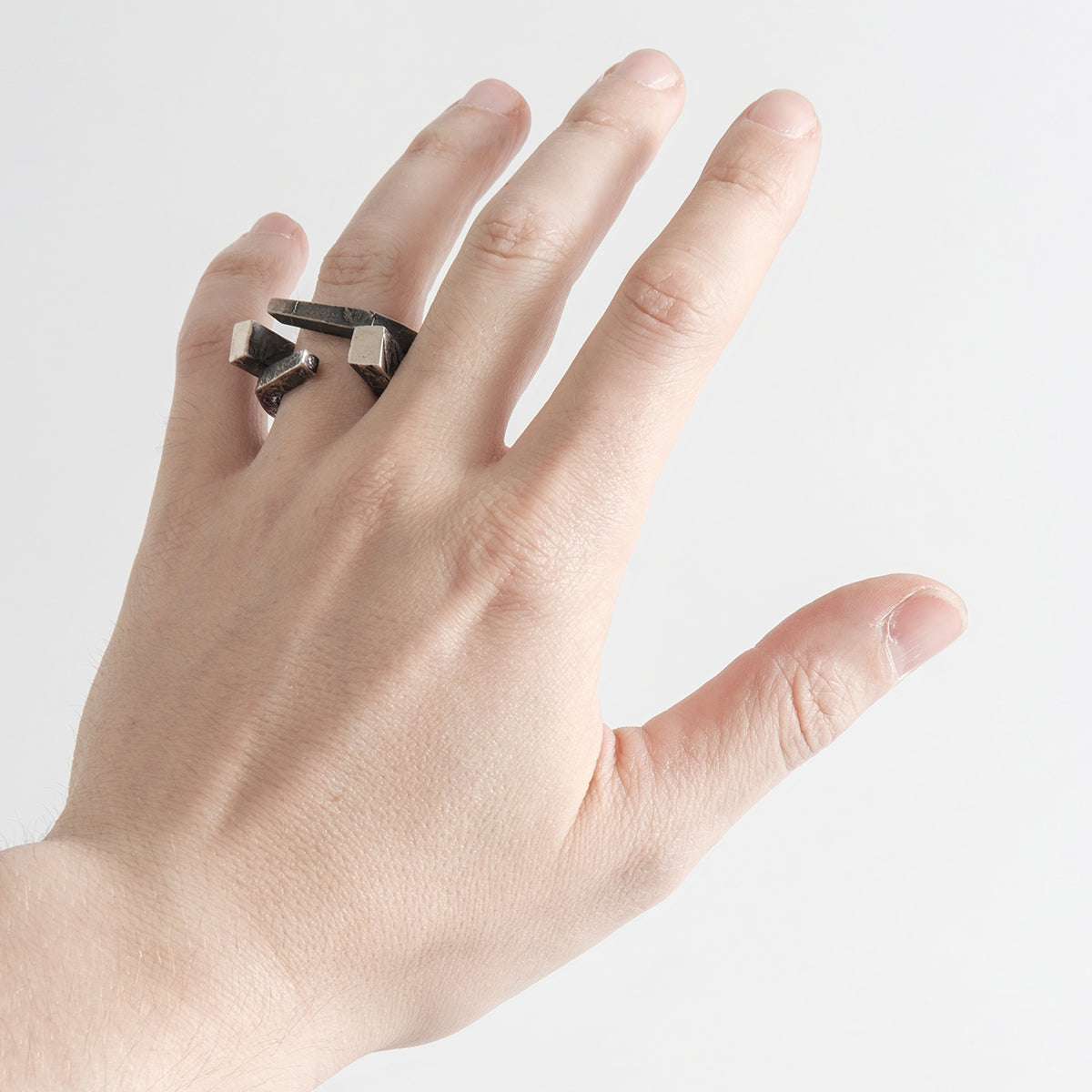 CULT VII Light Of Love 003 black — porté