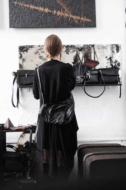 Horse leather bag 129Y – side view, 33×21×5cm