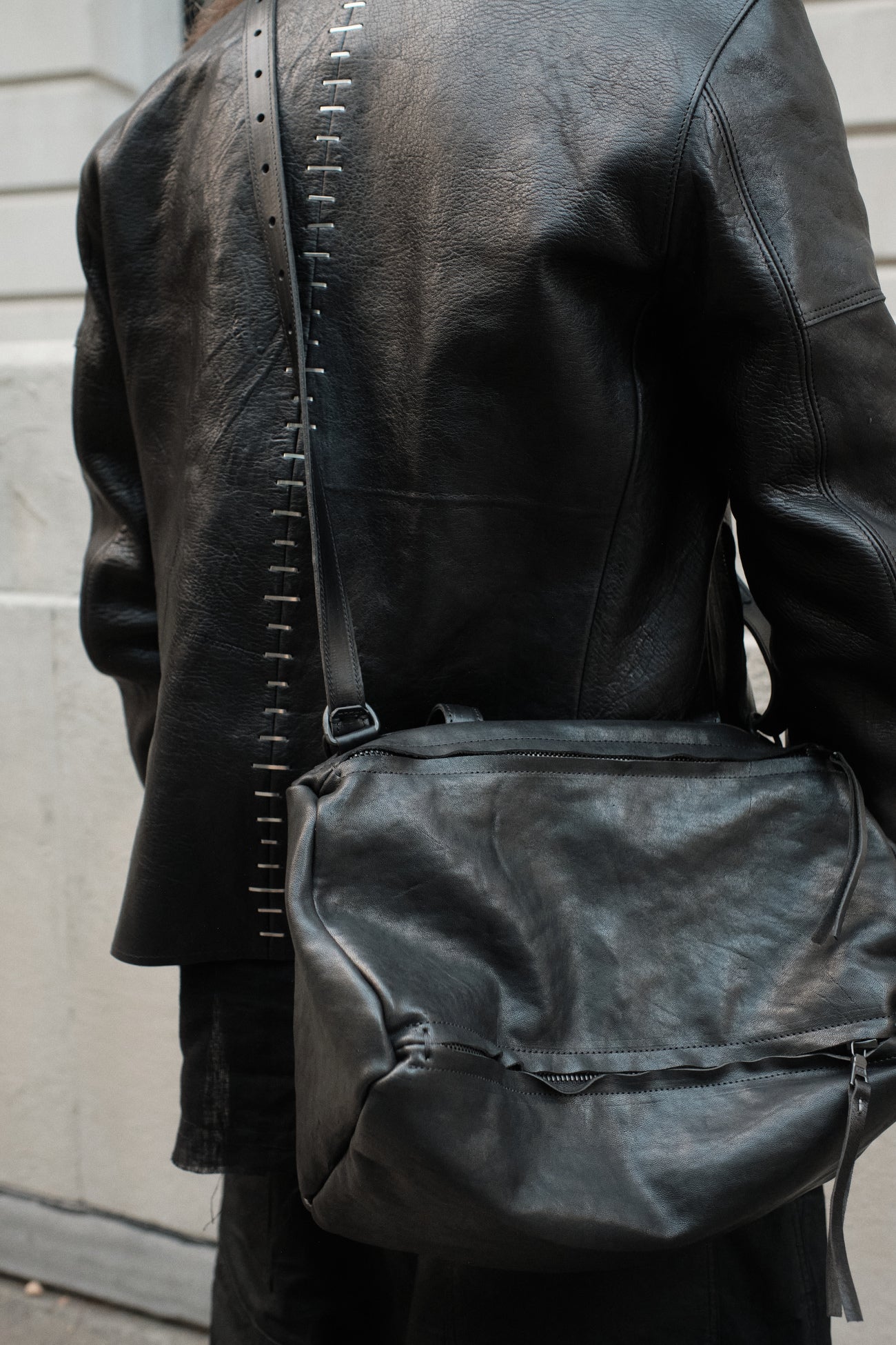 Misty bag L size black – handcrafted horse leather bag view 22