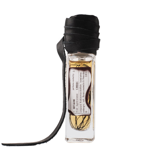 139DEC NOT ALONE 향수 15ml — 정면
