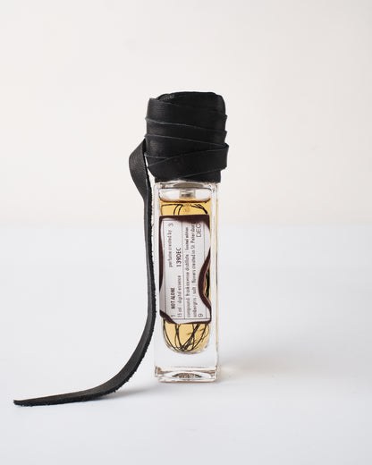 139DEC NOT ALONE Perfume 15ml — detail