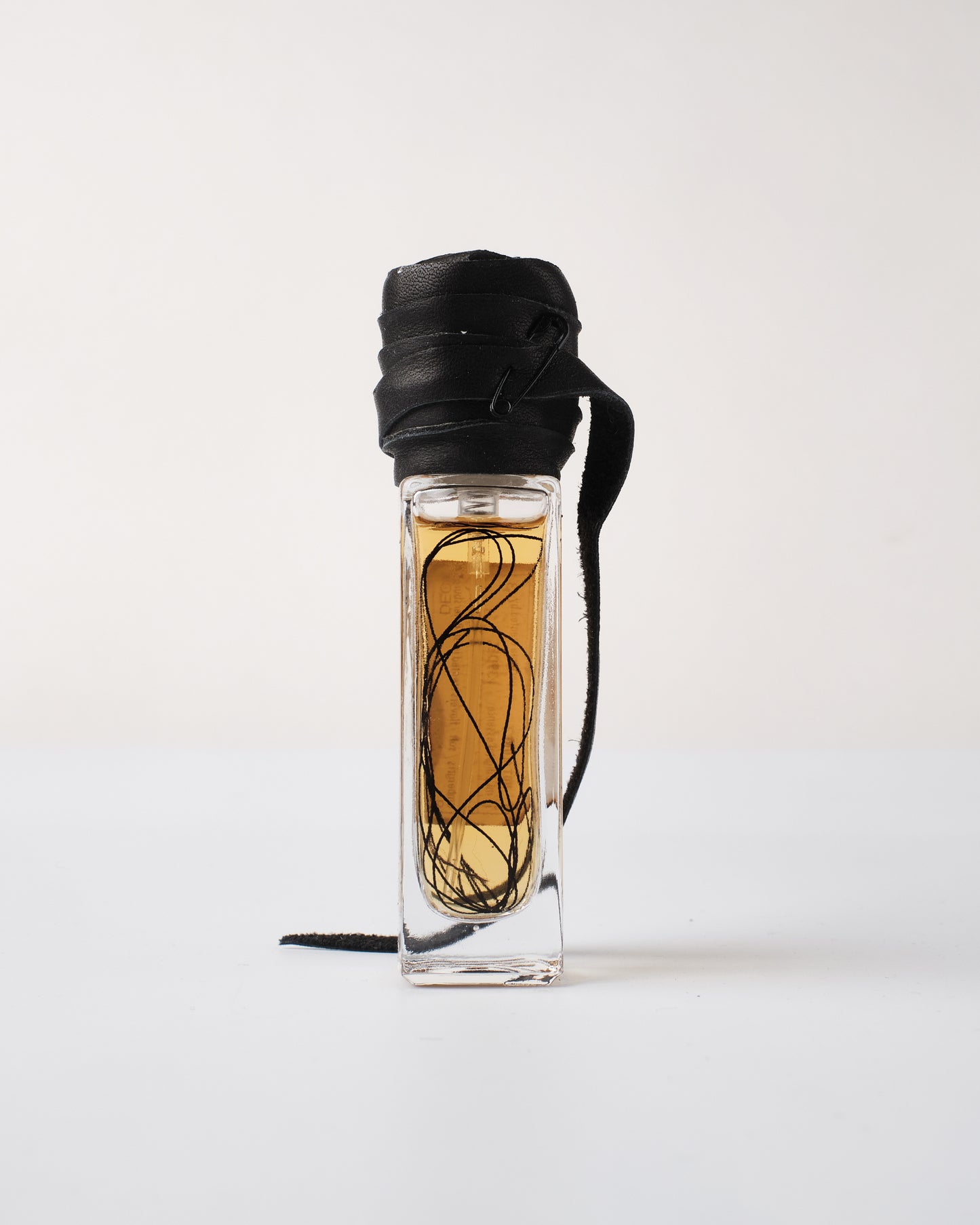139DEC NOT ALONE Perfume 15ml — packaging