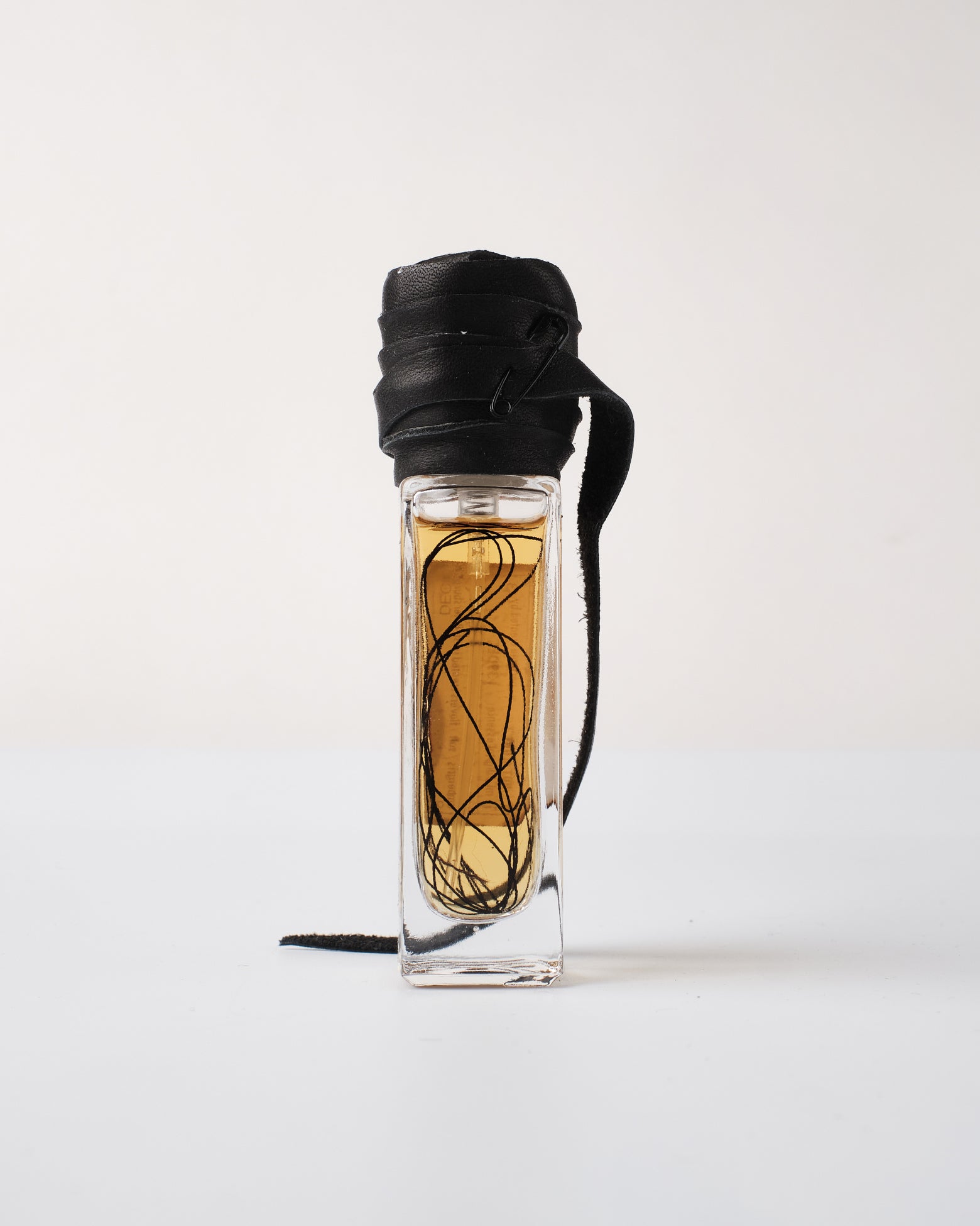 139DEC NOT ALONE Perfume 15ml — packaging