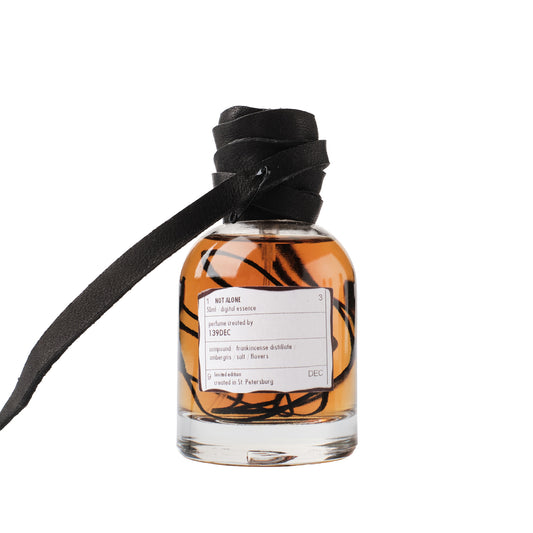 139DEC NOT ALONE 향수 50ml — 정면