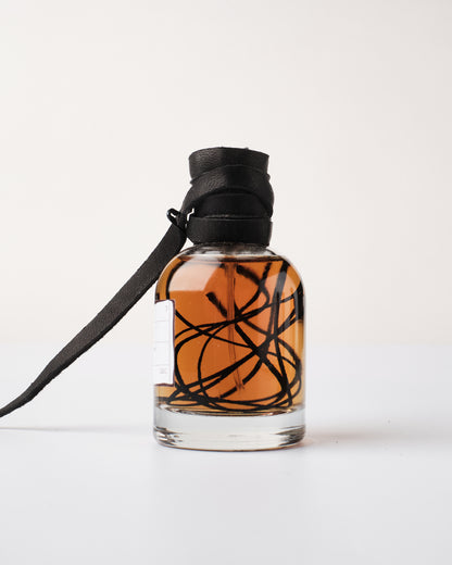 139DEC NOT ALONE 香水50ml — 側面