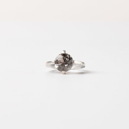 CULT VII Terra Brute ring crystal, size 16 — 質感のディテール