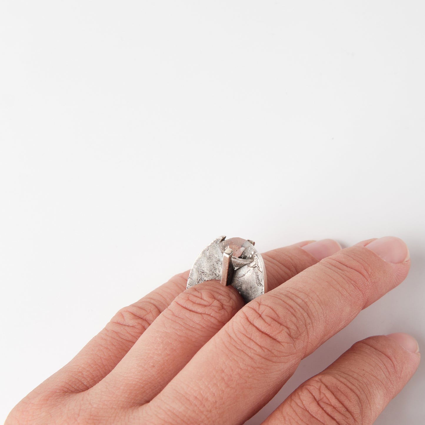 CULT VII Terra Brute ring crystal, size 16 — 別アングル