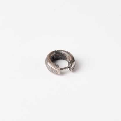 CULT VII Terra Brute Hoop black — détail de texture