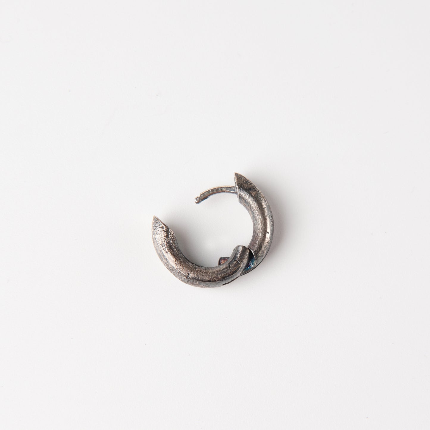 CULT VII Terra Brute Hoop black — vue de côté