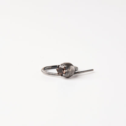CULT VII Poppy Rauch ring black — autre angle