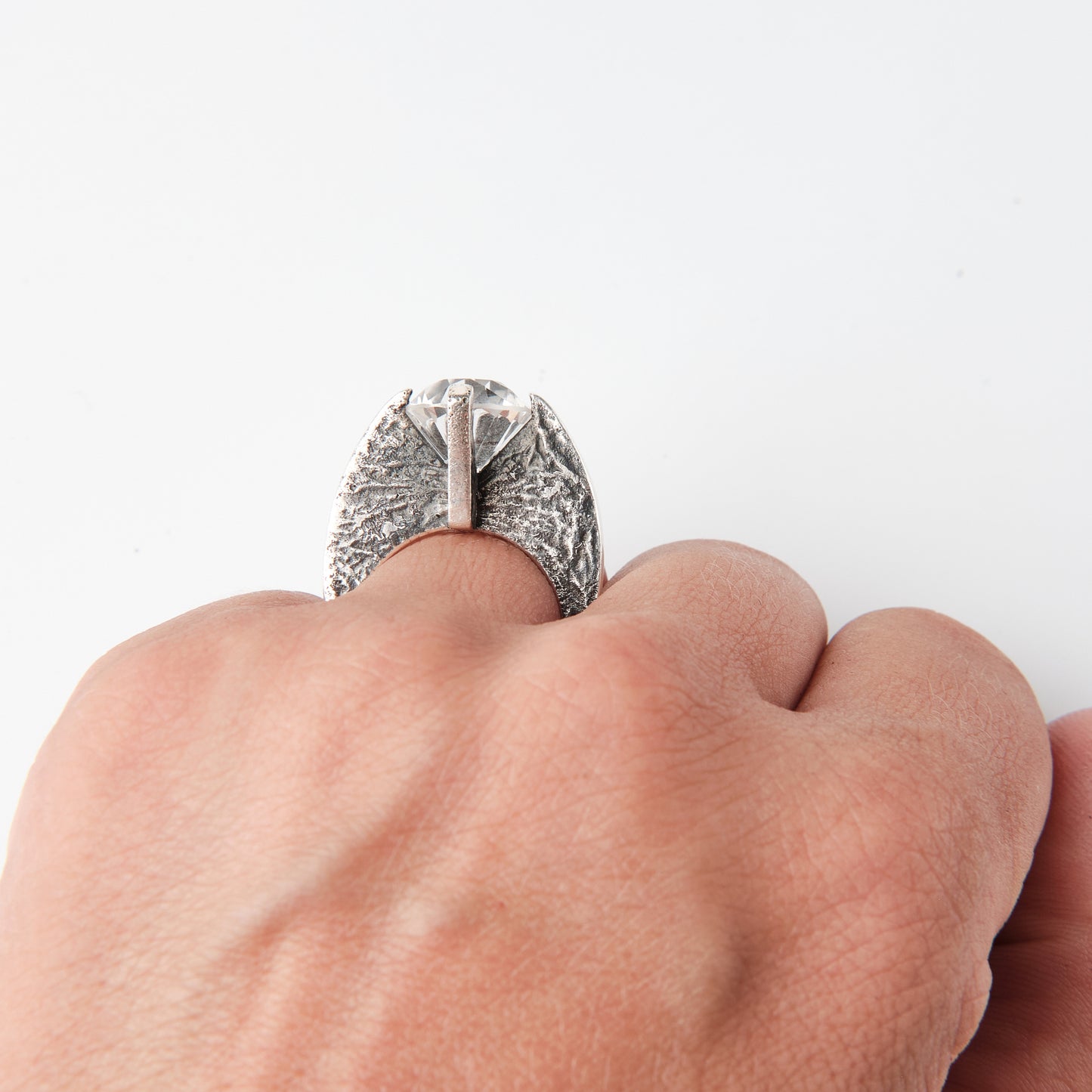 CULT VII Terra Brute ring crystal, size 17.5 — photo lifestyle