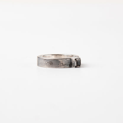 CULT VII Poppy Seed 2 Rauch ring — アングルビュー