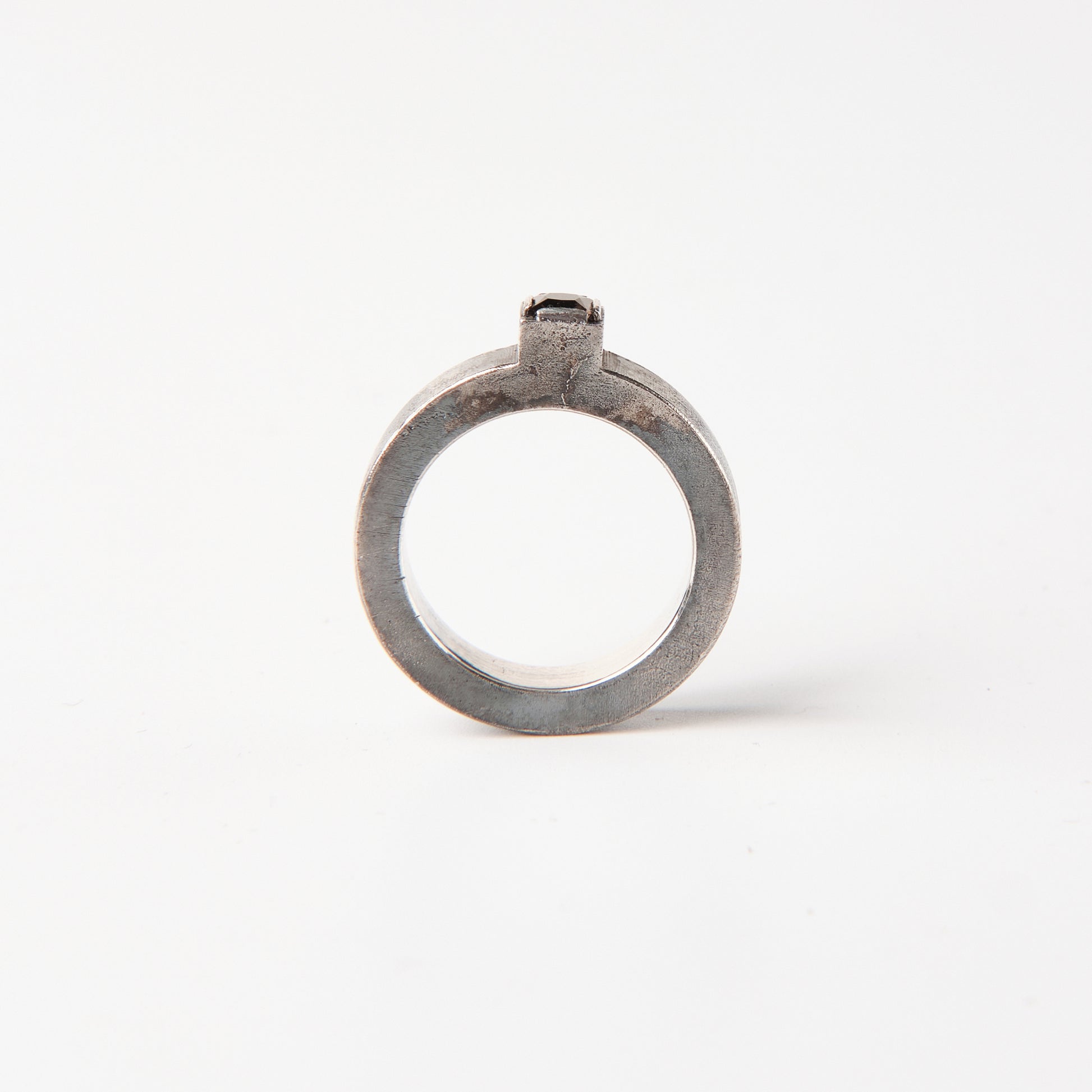 CULT VII Poppy Seed 2 Rauch ring — プロフィールビュー