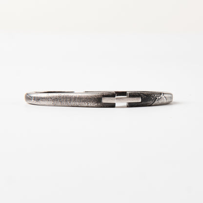 CULT VII Triple ring — porté à la main