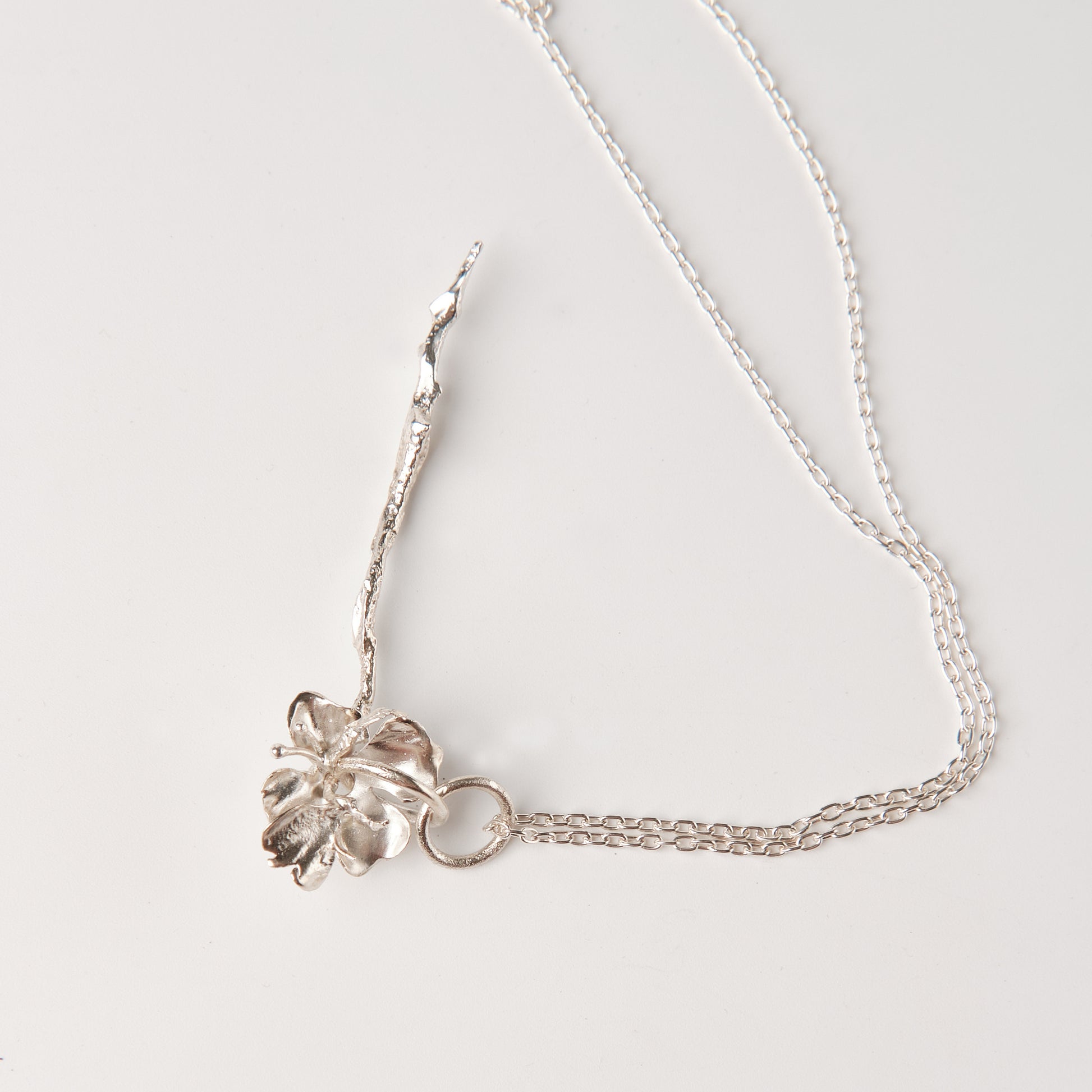 CULT VII Myosotis pendant — アングルビュー