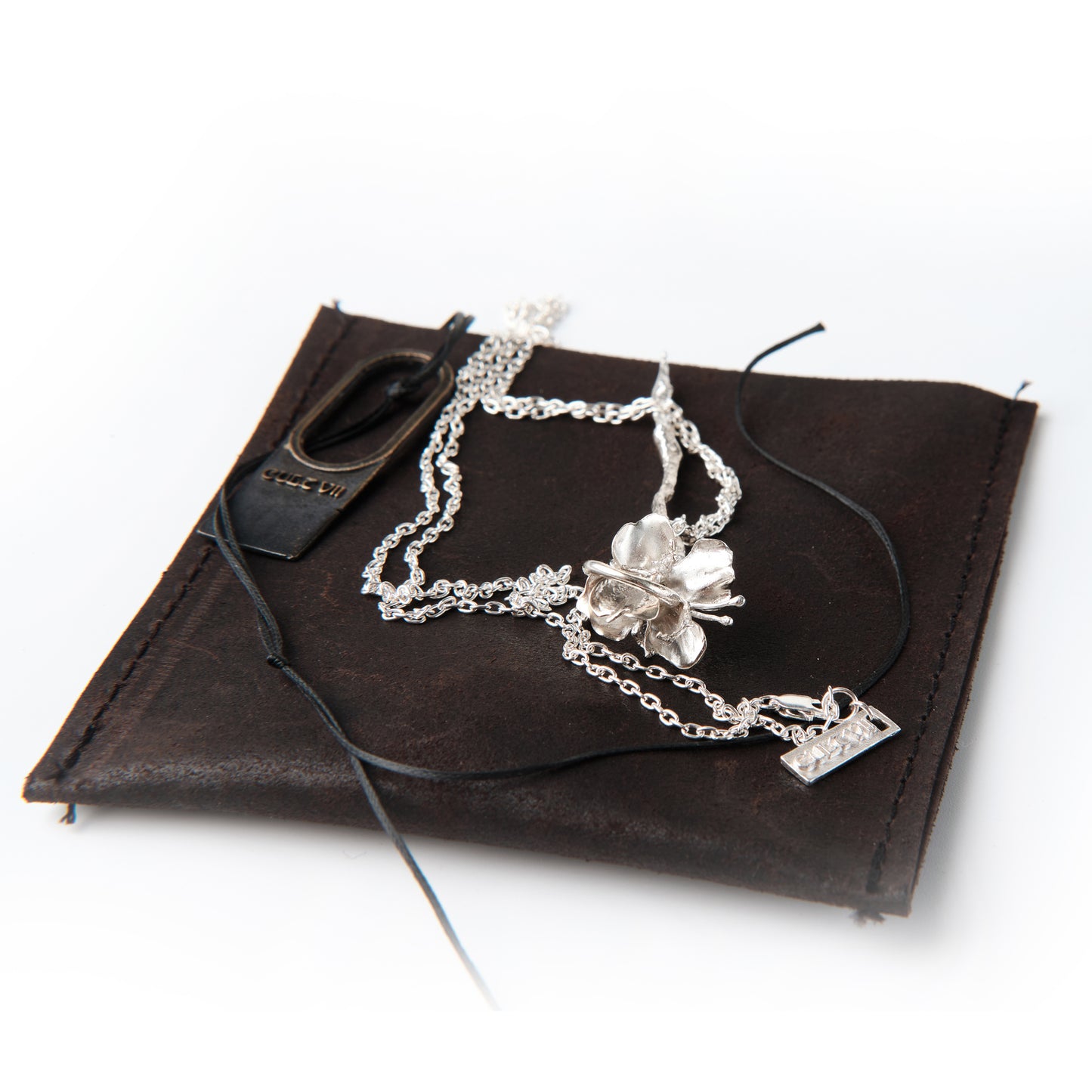 CULT VII Myosotis pendant — 別アングル