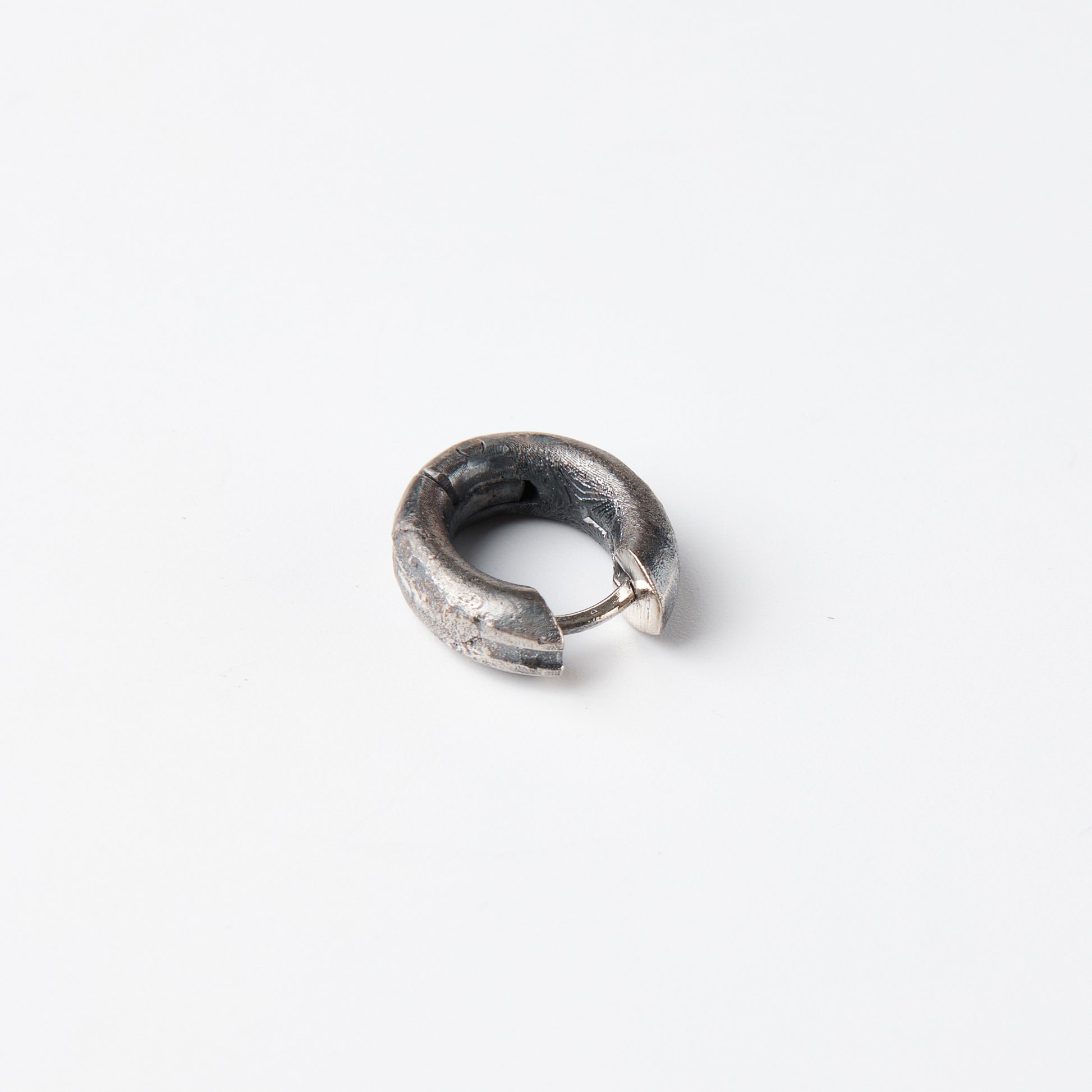 CULT VII Terra Brute Hoop black — dernier détail