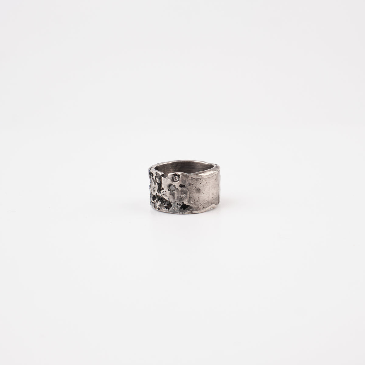 Kintsugi Jewelry - Surrender ring diamonds 17.5