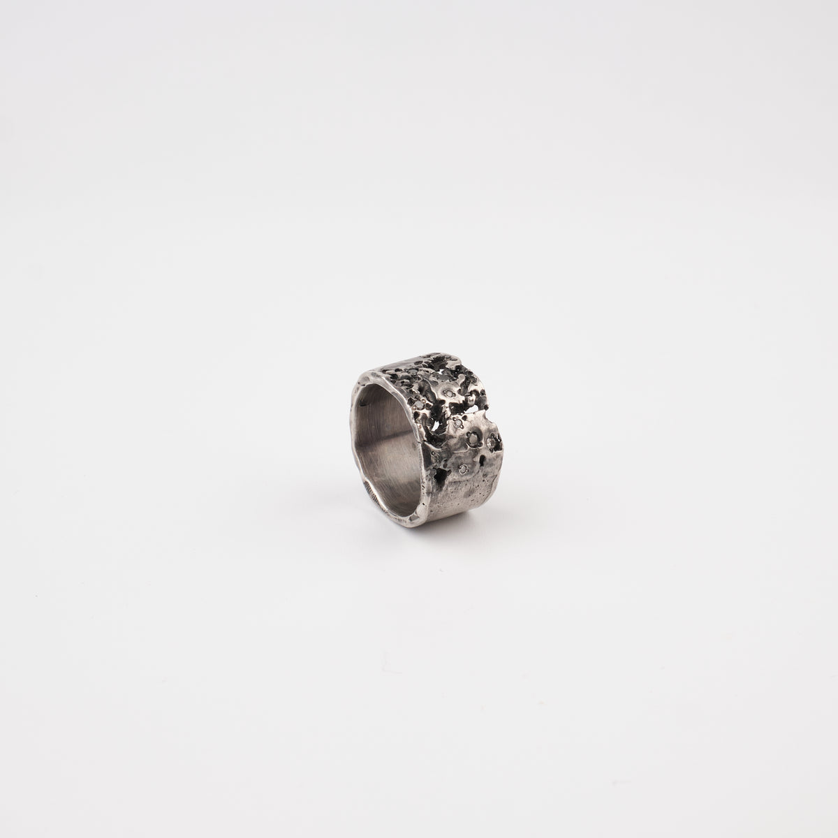 Kintsugi Jewelry - Surrender ring diamonds 17.5