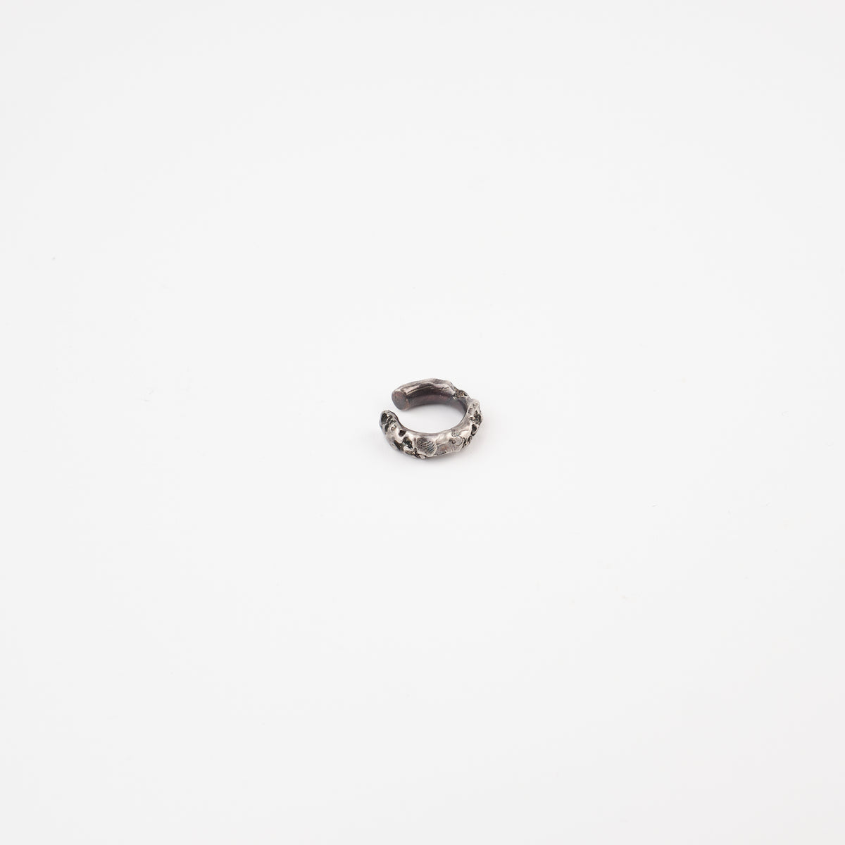 Kintsugi Jewelry - Surrender ear cuff diamonds