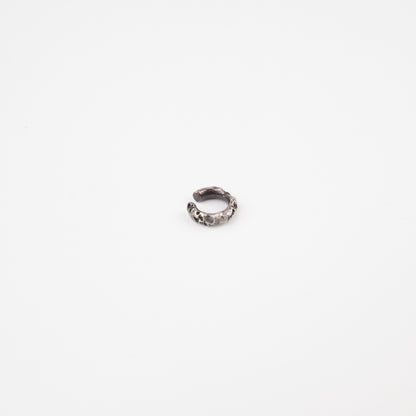 Kintsugi Jewelry - Surrender ear cuff diamonds