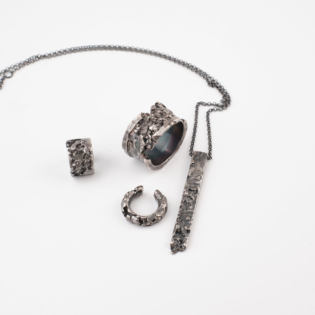 Kintsugi Jewelry - Surrender necklace diamonds