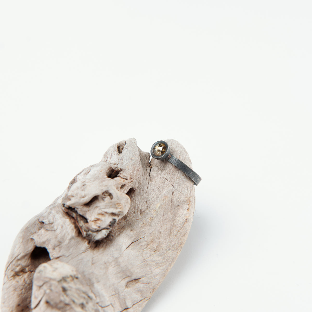 The EGO - Fragile Rose ring 16.5
