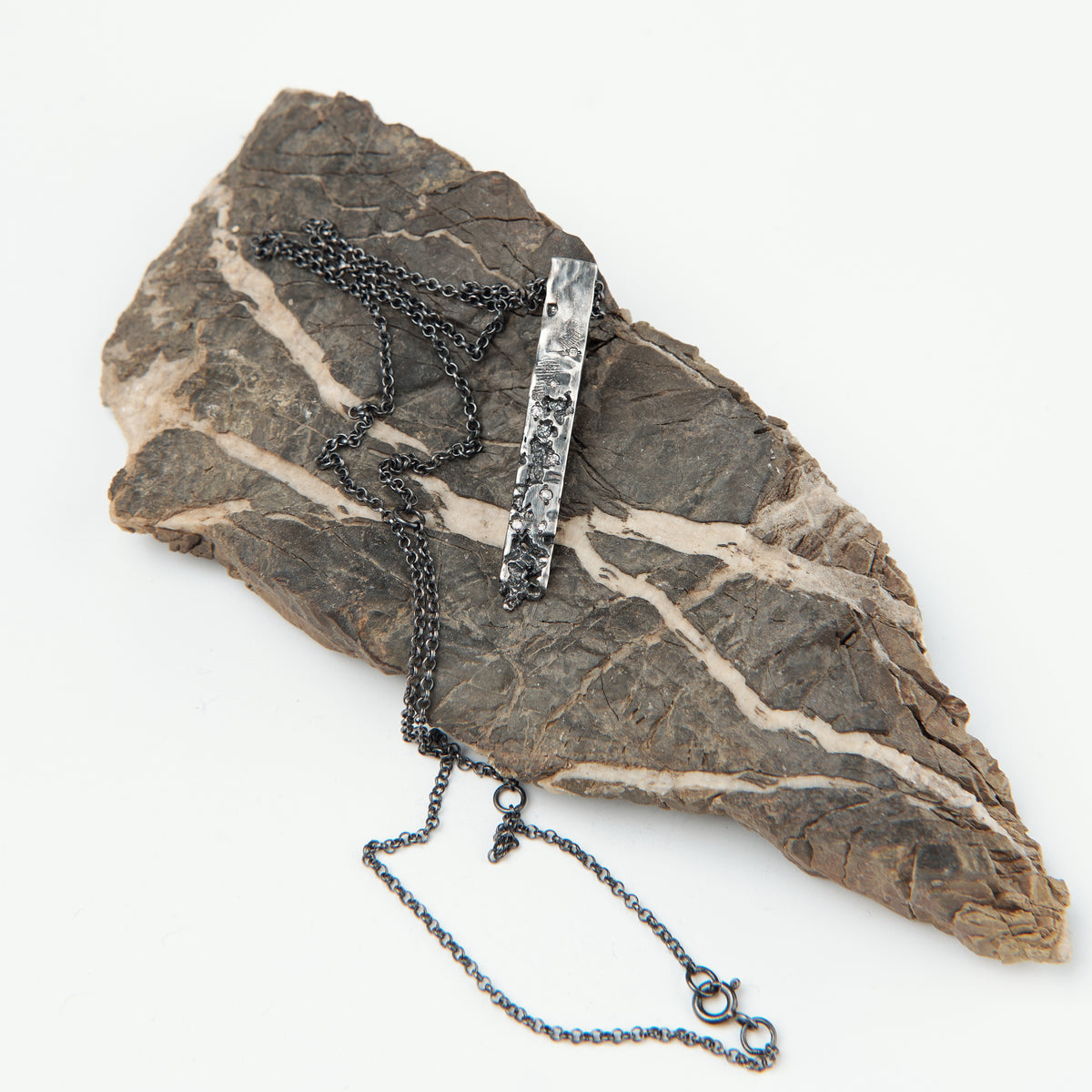 Kintsugi Jewelry - Surrender necklace diamonds