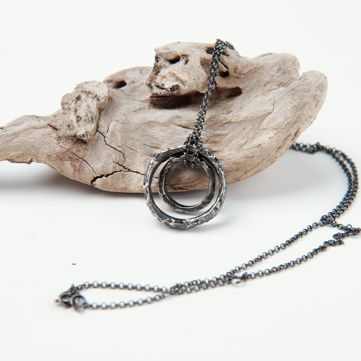 Kintsugi Jewelry - Surrender pendant diamonds