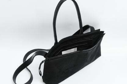 Lotta bag long suede – suede texture closeup