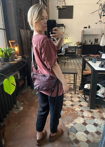 Calf leather bag 030Y – texture and patina